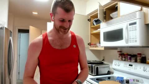 Snapshot of liam_1985 chatting on 02.20.25 Liam online show from 02.20.25