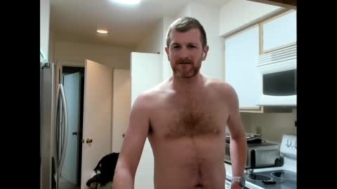 Snapshot of liam_1985 chatting on 03.01.25 Liam online show from 03.01.25