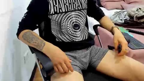 Liam Adamms online show from 02.21.26