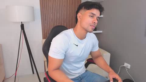 Liam Collins online show from 02.02.25