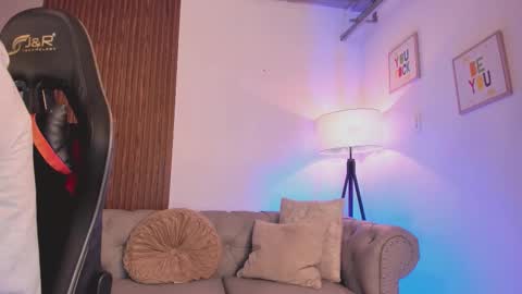 Liam Collins online show from 02.05.26