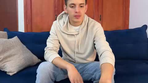 Snapshot of liam_enzho chatting on 10.12.25 Liam online show from 10.12.25