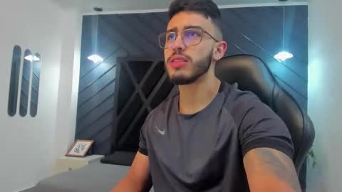 LIAM KLEIN online show from 11.11.25