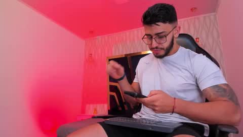 LIAM KLEIN online show from 11.28.25