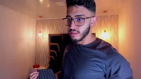 LIAM KLEIN online show from 01.09.26