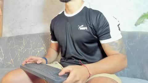 Snapshot of liam_kleiin chatting on 06.19.26 LIAM KLEIN online show from 06.19.26