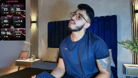 Snapshot of liam_kleiin chatting on 07.18.26 LIAM KLEIN online show from 07.18.26