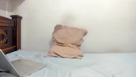 Snapshot of liam_orion chatting on 09.23.25 LIAM online show from 09.23.25