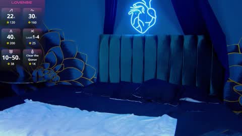 Snapshot of liam_sinclair chatting on 12.02.25 Liam online show from 12.02.25