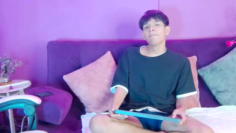 Snapshot of liam_sinclair chatting on 02.24.26 Liam online show from 02.24.26