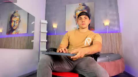 Snapshot of liam_walk chatting on 09.21.25 Liam online show from 09.21.25