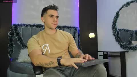 Liam online show from 11.23.25