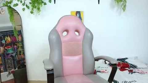 Snapshot of liam_xul chatting on 09.15.25 liamxul online show from 09.15.25