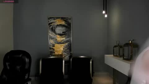 Snapshot of liammcarter chatting on 11.30.25 Liam online show from 11.30.25