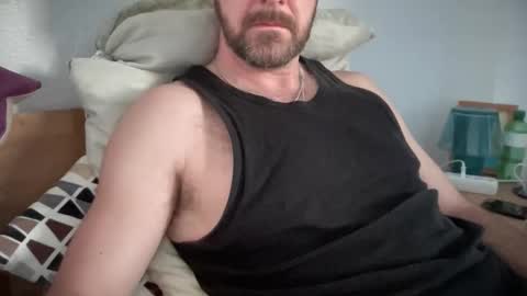 Snapshot of liamnilod chatting on 11.08.25 Chris online show from 11.08.25