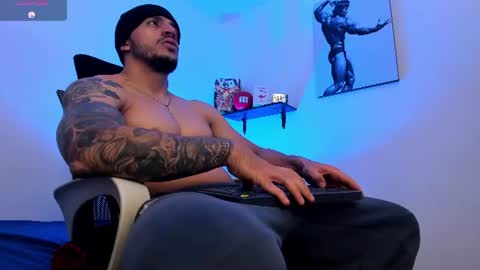 Snapshot of liamreigns_ chatting on 06.22.26 liam online show from 06.22.26