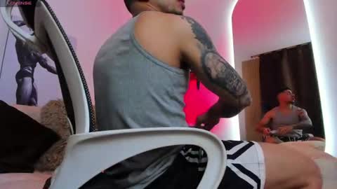 Snapshot of liamreigns_ chatting on 07.04.26 liam online show from 07.04.26