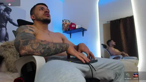 Snapshot of liamreigns_ chatting on 07.14.26 liam online show from 07.14.26