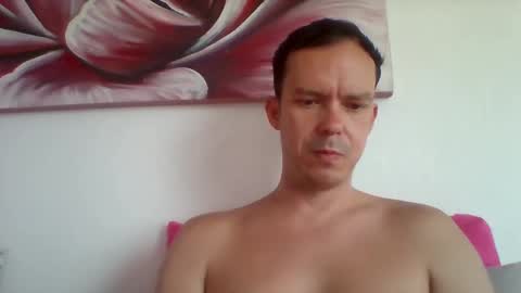 Snapshot of liamrosezn chatting on 12.21.24 LiamRose online show from 12.21.24