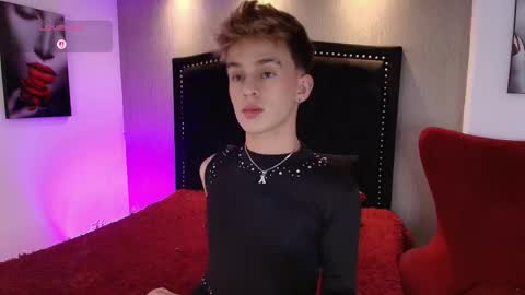 Snapshot of liamwild20 chatting on 12.15.25 liam online show from 12.15.25