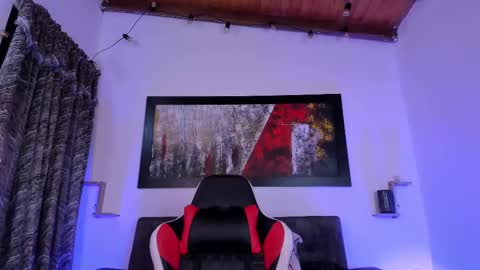 Snapshot of liamwyatt_ chatting on 09.15.25 liamwyatt_ online show from 09.15.25