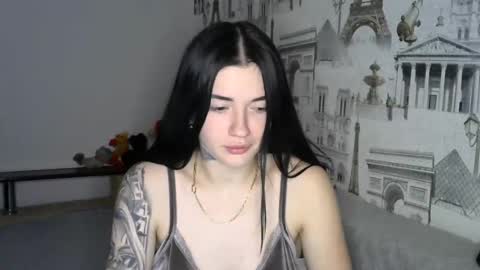 Snapshot of liana_diva chatting on 12.11.24 liana_diva online show from 12.11.24
