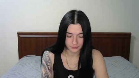 Snapshot of liana_diva chatting on 02.19.25 liana_diva online show from 02.19.25
