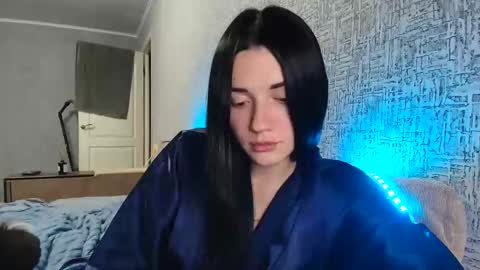 liana_diva online show from 11.24.25