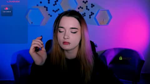 Little Liana  online show from 11.28.25