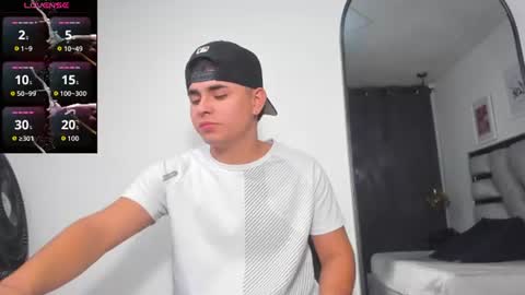 Snapshot of lianfox_ chatting on 06.23.26 lianfox_ online show from 06.23.26