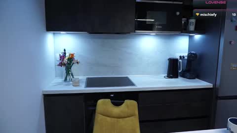 LianiLoverx online show from 10.17.25