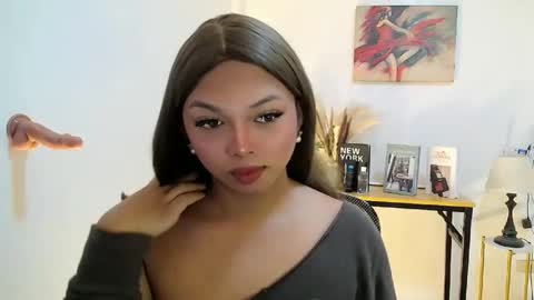CALL ME LIANNA online show from 05.14.26
