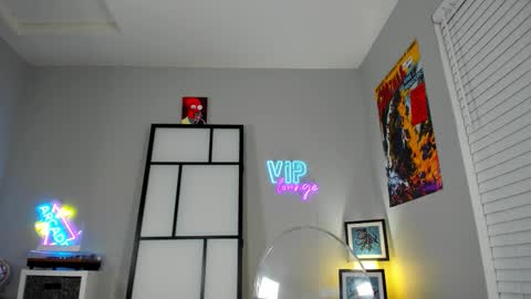 Snapshot of liannalawson chatting on 10.22.25 Lianna Lawson online show from 10.22.25