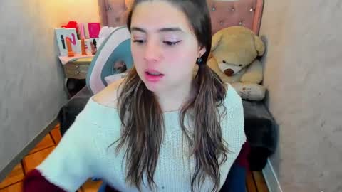 Snapshot of lianngrace chatting on 09.15.25 Grace online show from 09.15.25