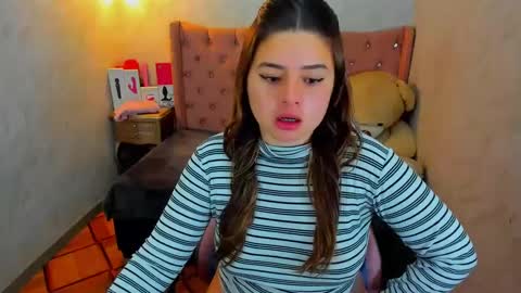 Snapshot of lianngrace chatting on 09.30.25 Grace online show from 09.30.25