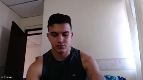 Snapshot of lianstonne chatting on 03.26.26 Liamstonne online show from 03.26.26