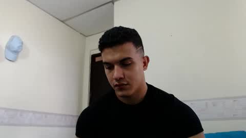 Snapshot of lianstonne chatting on 04.20.26 Liamstonne online show from 04.20.26