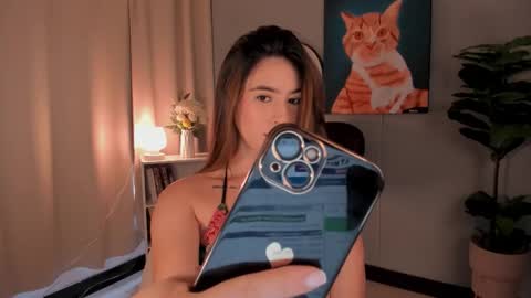 Snapshot of liapearce chatting on 10.21.25 Lia online show from 10.21.25