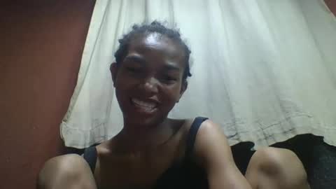 Snapshot of liaraisha chatting on 11.24.25 liaraisha online show from 11.24.25