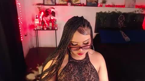 Snapshot of liascarlett chatting on 12.15.25 LiaScarlett online show from 12.15.25