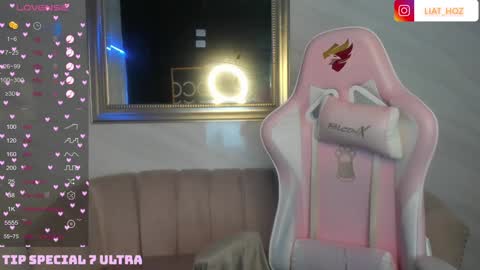 Snapshot of liat_hoz chatting on 12.20.24 Dani online show from 12.20.24