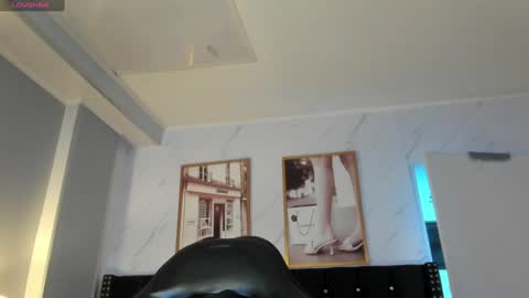 Snapshot of liat_hoz chatting on 12.31.24 Dani online show from 12.31.24