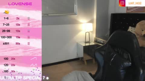 Snapshot of liat_hoz chatting on 01.30.25 Dani online show from 01.30.25