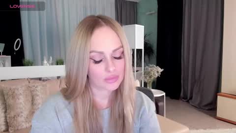 Snapshot of libby_nora chatting on 01.29.25 Libby online show from 01.29.25