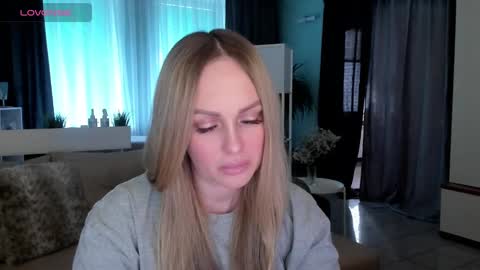 Snapshot of libby_nora chatting on 02.13.25 Libby online show from 02.13.25