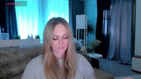 Snapshot of libby_nora chatting on 02.21.25 Libby online show from 02.21.25