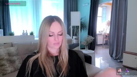 Snapshot of libby_nora chatting on 02.27.25 Libby online show from 02.27.25