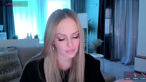 Snapshot of libby_nora chatting on 02.28.25 Libby online show from 02.28.25