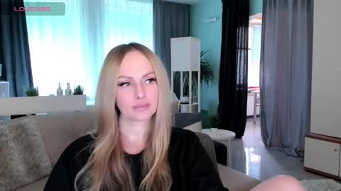 Snapshot of libby_nora chatting on 03.05.25 Libby online show from 03.05.25