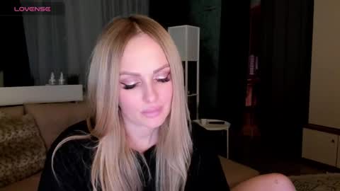 Snapshot of libby_nora chatting on 03.06.25 Libby online show from 03.06.25